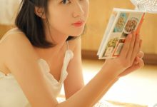 日系美女萝莉吊带长腿性感私房写真-爱图屋