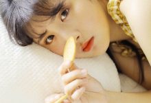 元气美女性感吊带慵懒私房图片-爱图屋