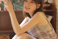 清新温婉美女格子裙私房图片-爱图屋