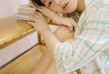 可爱美女清新养眼长腿诱惑写真图片-爱图屋