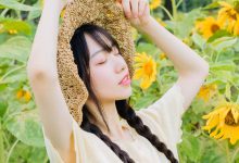 麻花辫美女清新文艺户外写真图片-爱图屋