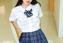 制服美女青春养眼教室写真图片-爱图屋