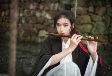 冷艳古风美女雨中清冷写真图片-爱图屋