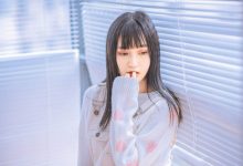 轻熟少女卧室性感撩人写真图片-爱图屋