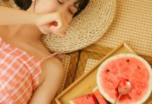 小清新美少女吊带衫私房图片-爱图屋