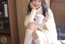 单眼皮美女修长美腿性感写真图片-爱图屋