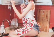 牛仔热裤美女翘臀诱人图片-爱图屋