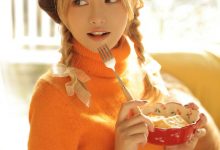 贝雷帽美女甜美清新性感写真-爱图屋