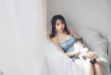 性感麻花辫美女前凸后翘撩人写真图片-爱图屋