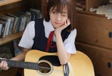 文艺美女制服秀大胆诱惑写真-爱图屋