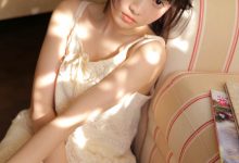 诱人美女模特白嫩清新美女图片-爱图屋
