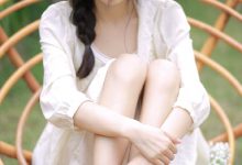 氧气美女性感丰满长腿美女图片-爱图屋