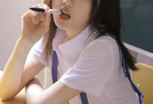 可爱美少女诱人制服写真图片-爱图屋