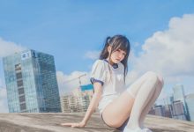 死水库美女运动服性感诱惑写真图片-爱图屋