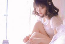 蕾丝美女性感白丝袜美腿写真图片-爱图屋