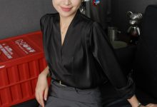 [IESS异思趣向] 2026.06.26 丝享家 2396 小婕《红底御姐》[89P-94MB]-爱图屋